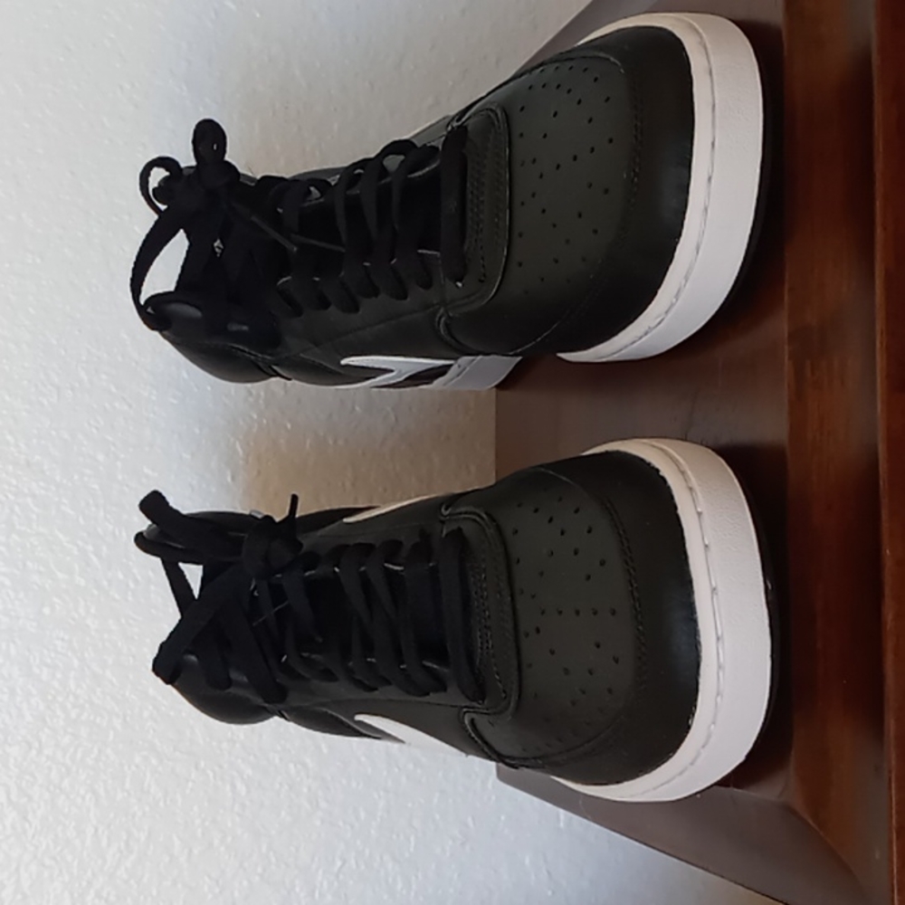 Nije Court Vision Mid size 11